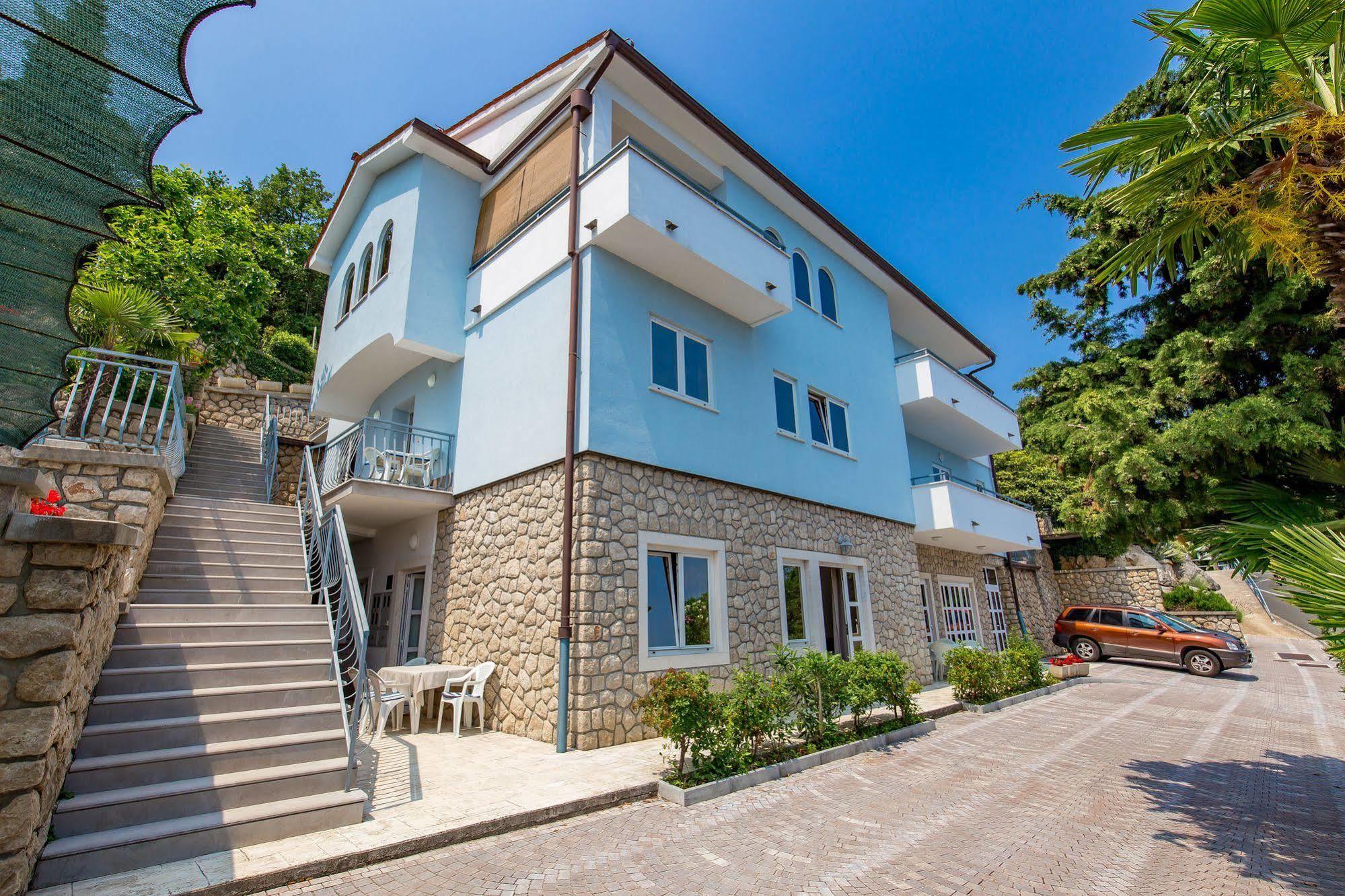 杰亚公寓酒店 Mošćenička Draga 外观 照片