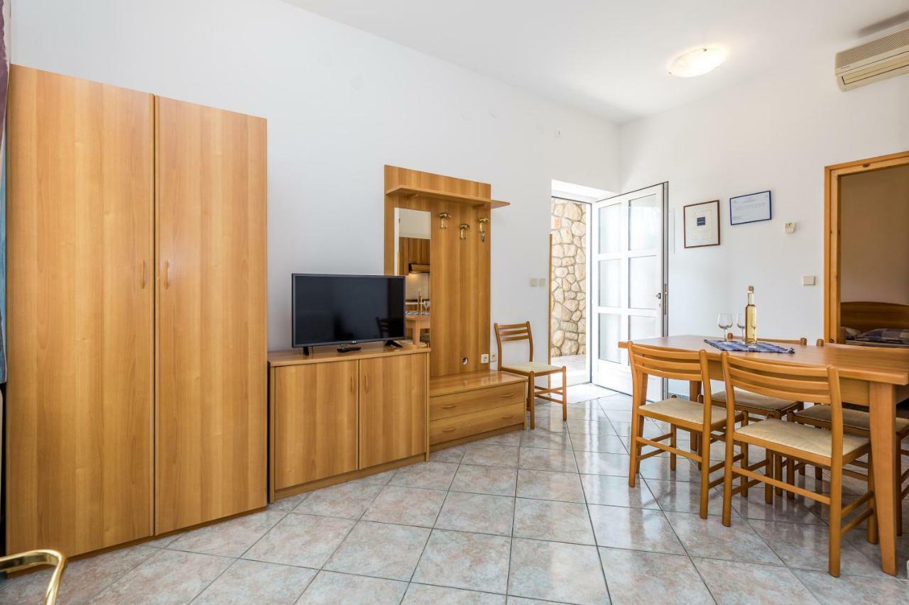 杰亚公寓酒店 Mošćenička Draga 外观 照片